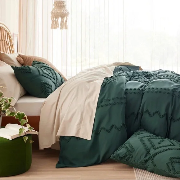 Forest green queen size tufted duvet cover and sham set - Picture 8 of 9